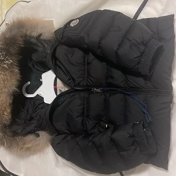 Moncler, Black, Size 5